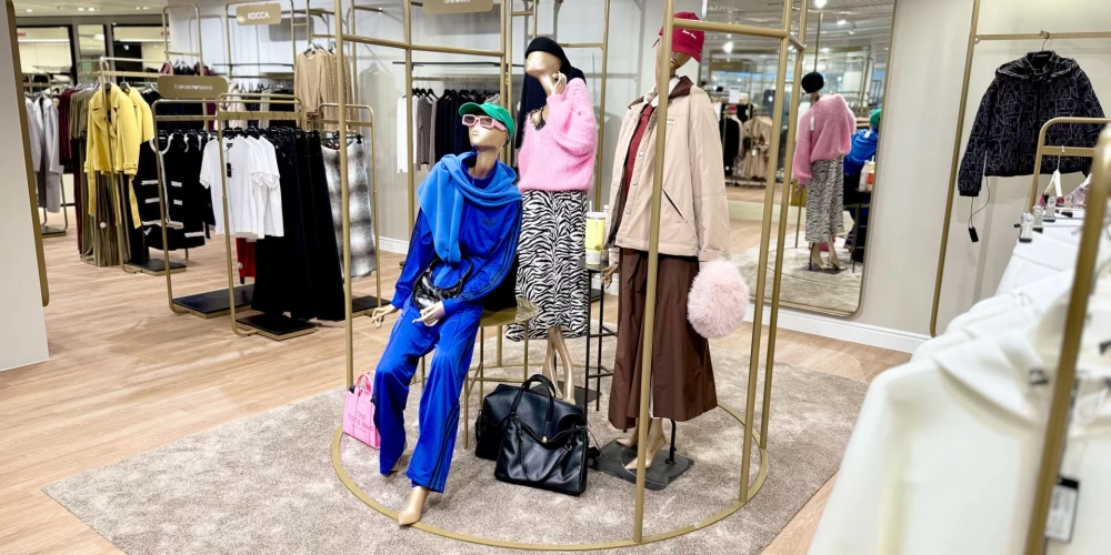 Universālveikals “Stockmann” ieguldījis 410 tūkstošus sieviešu modes nodaļas renovācijā. Jaunatklātā 3. stāva nodaļa jau ir pieejama apmeklētājiem.