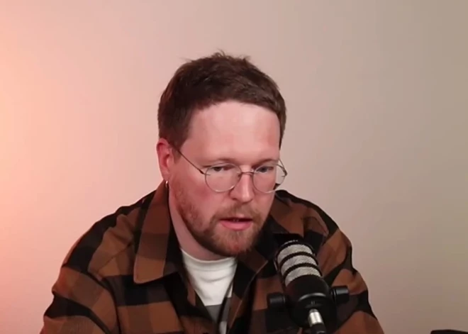 "Осень в Риге - это рай!" Российский журналист Роман Супер признался в любви к Латвии, назвав латышский чудесным языком