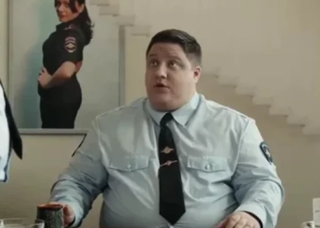 40 gadu vecumā miris aktieris Romans Popovs