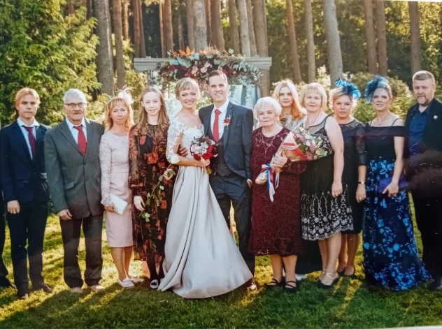 Ģimene vienmēr sanāk kopā dažādos svētkos un svinīgos notikumos.