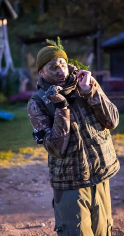 Šajā rudenī "Bada spēles" notika Gaiziņkalna apkārtnē, un starp vairāk nekā 70 drosminiekiem bija arī Niklāvs Kurpnieks.