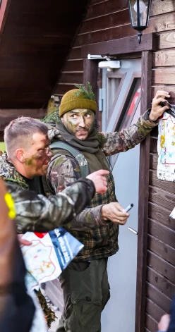 Šajā rudenī "Bada spēles" notika Gaiziņkalna apkārtnē, un starp vairāk nekā 70 drosminiekiem bija arī Niklāvs Kurpnieks.