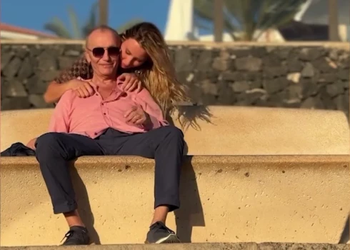 Mūziķes Katy Tindemark mīļotais miljonārs Valērijs Barjers tagad ir no oficiālām attiecībām brīvs puisis.