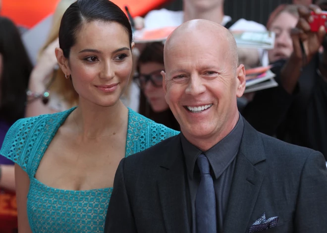 "Es nesu smagu nastu." Emmas Hemingas dzīve kļuvusi ļoti sarežģīta, un tas nav tikai Brūsa Villisa slimības dēļ