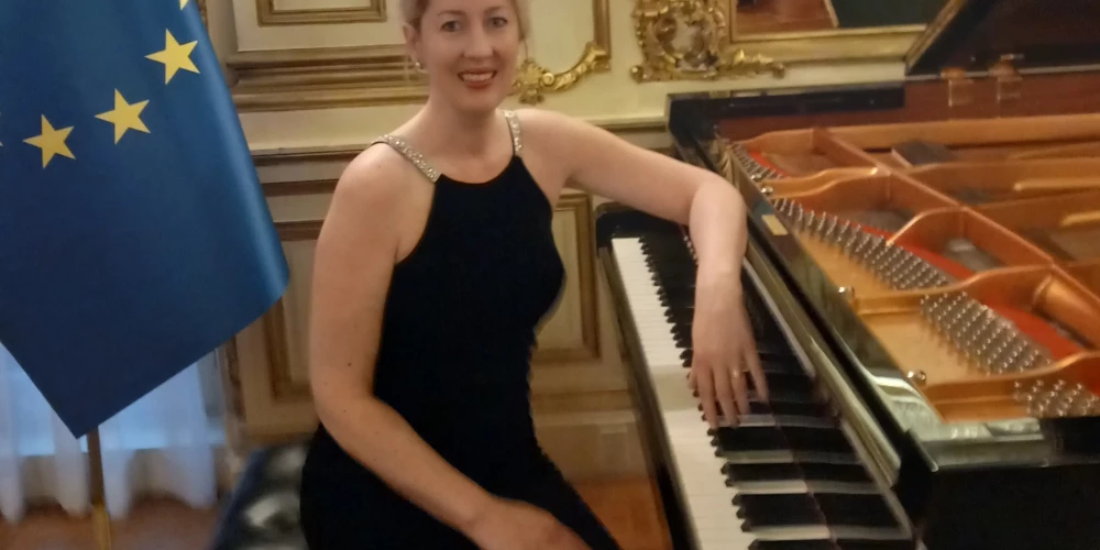 Dzintra Erliha (publicitātes foto)