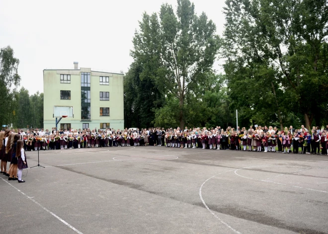 Реформа образования под огнем критики - частные школы предупреждают о риске закрытий