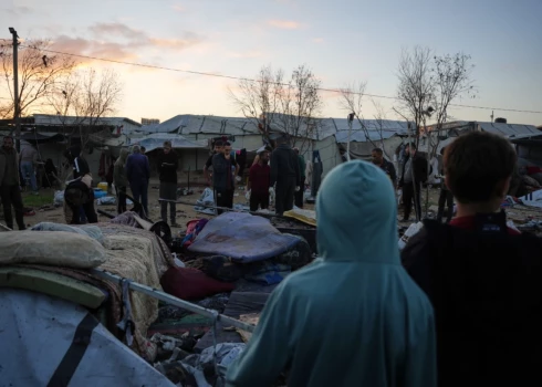 Izraēlas armija paziņo par pamiera atjaunošanu. 