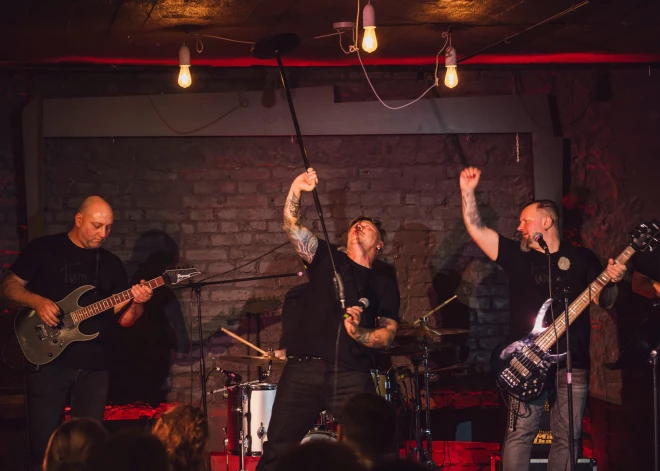 2025. gada 25. oktobrī Liepājas kultūrvietā "Pegaza pagalms" uzstājās grupa "Tumsa", apvienojot liepājniekus un pilsētas viesus sirsnīgā koncertā.