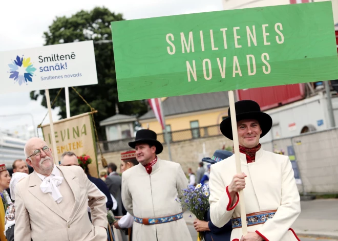 Vai zināji – Smiltenes novadā top pasaulē zināmais zaļais siers, iecienītie makaroni, un tur var apmeklēt keramikas darbnīcu un izmēģināt “buldozera simulatoru”