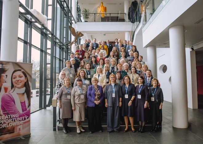 Lielbritānijas vēstniecība un Latgales pašvaldības paraksta memorandu kopienu atbalstam