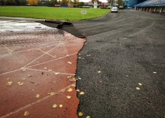 Pēc seguma demontāžas Ventspils stadionu nevar ne atpazīt. FOTO