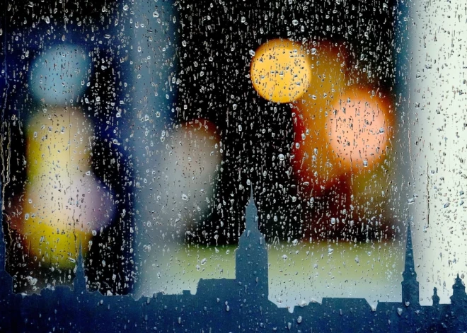 В четверг ветер усилится, дождь придет поздно вечером