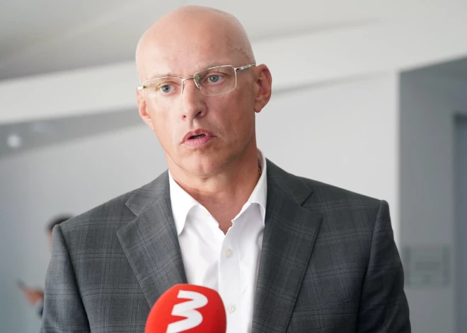 Gatis Truksnis atkāpjas no Jūrmalas mēra amata, nesaņemot pielaidi darbam ar valsts noslēpumu