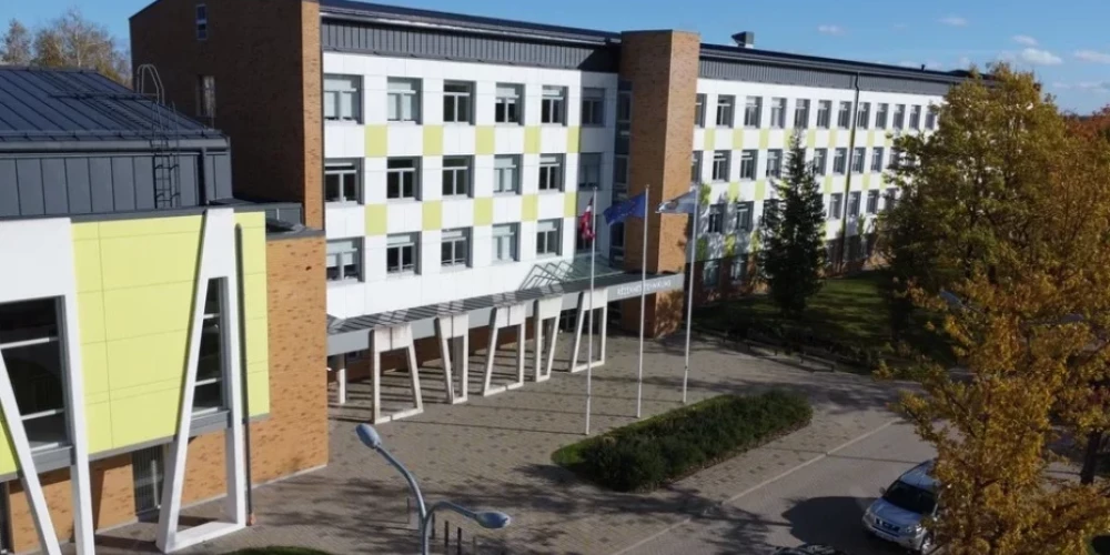 Хищение в Резекненском техникуме - более 54 000 евро.