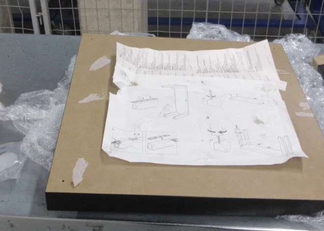 Narkotikas no Taizemes un reibumā pie stūres: Latvijas pilsonis  iekūlies pamatīgās nepatikšanās