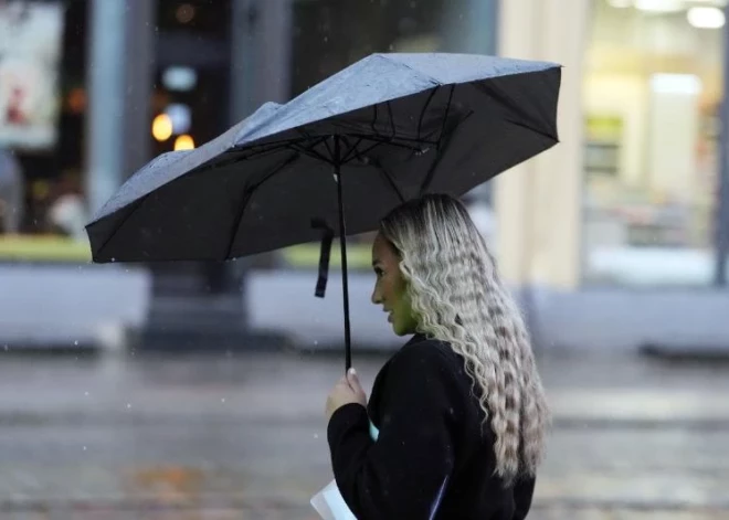 Gaidāma lietaina, bet silta nakts