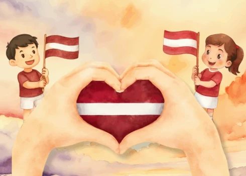 Tuvojoties Latvijas valsts svētku nedēļai, Liepājā tradicionāli katru gadu tiek rīkots lielais amatnieku un mājražotāju svētku tirdziņš Rožu laukumā.