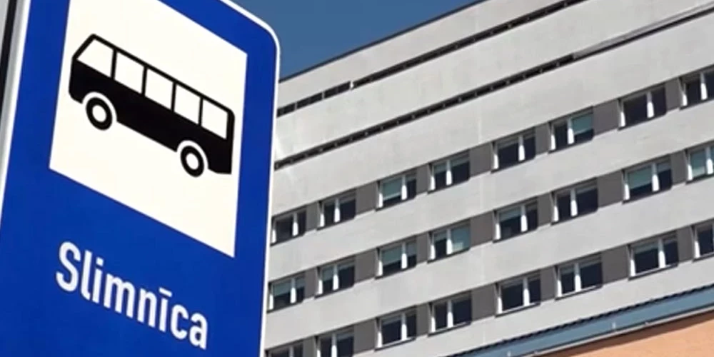 Ar svinīgu svētbrīdi Liepājas Reģionālajā slimnīcā atklāta jaunizveidotā kapela.