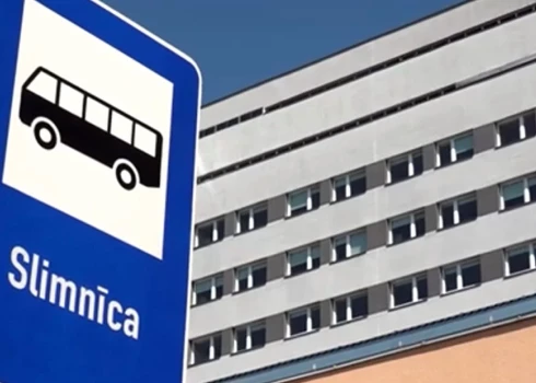 Ar svinīgu svētbrīdi Liepājas Reģionālajā slimnīcā atklāta jaunizveidotā kapela.