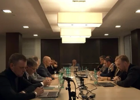 Saldus novada domes ārkārtas sēde.