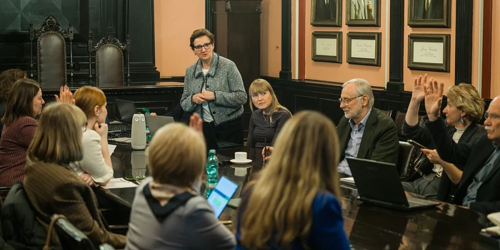 Žūrija noskaidrojusi balvas “Latvijas Gada skolotājs 2025” laureātus. 