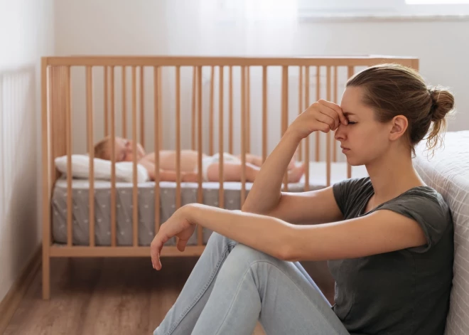 Каждая шестая молодая мать в Латвии сталкивается с заболеванием, о котором редко говорят
