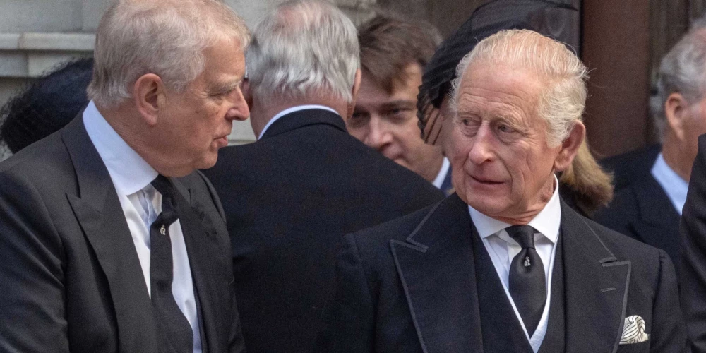 Karalis Čārlzs III atņēmis brālim Endrū "prinča" titulu.