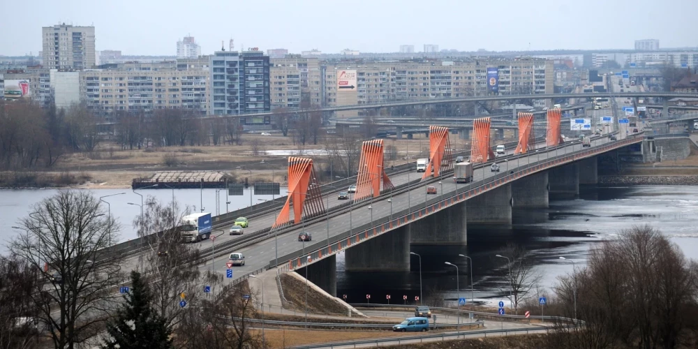 Разрешенная скорость на Южном мосту снижена до весны.