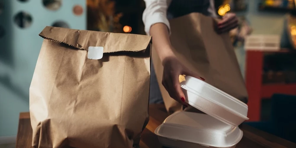 Еда на вынос побеждает.