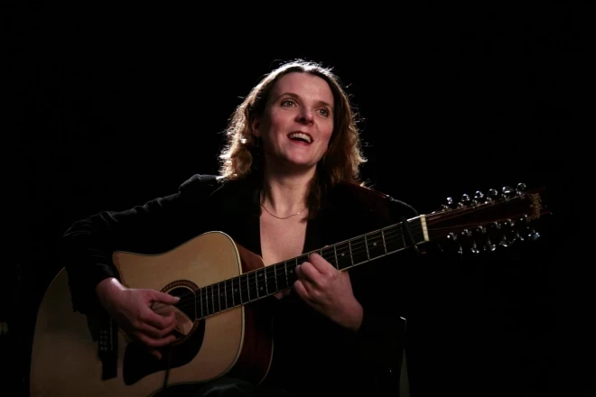 Концерт Эбигейл Хопкинс в 2006 году.