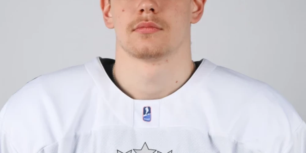 Sagaidāms, ka Alberts Šmits, kurš šosezon 17 spēlēs Somijas virslīgā izcēlies ar četriem vārtiem un trim rezultatīvām piespēlēm, pārstāvēs Latviju gadu mijā arī U-20 pasaules čempionātā.