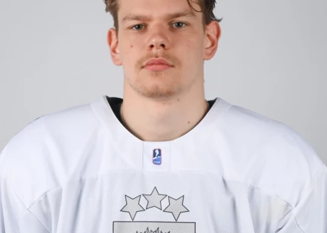 Zināms Latvijas hokeja izlases sastāvs "Vācijas kausam"; valstsvienībā debitēs 17 gadus vecs talants