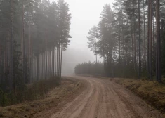 Šķīdoņa dēļ vairāki ceļi Ludzas novadā tiek slēgti smagajai tehnikai