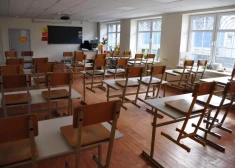 Детей больше нет - кончились! Сообщают о закрытии еще двух школ в Латвии