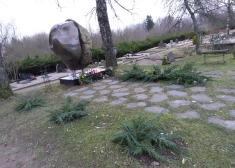 Kapu tūrisms: arī Latvijā ir ļaudis, kuri kapsētas apmeklē ne vien aizgājušo tuvinieku dēļ - un tur ir ko redzēt