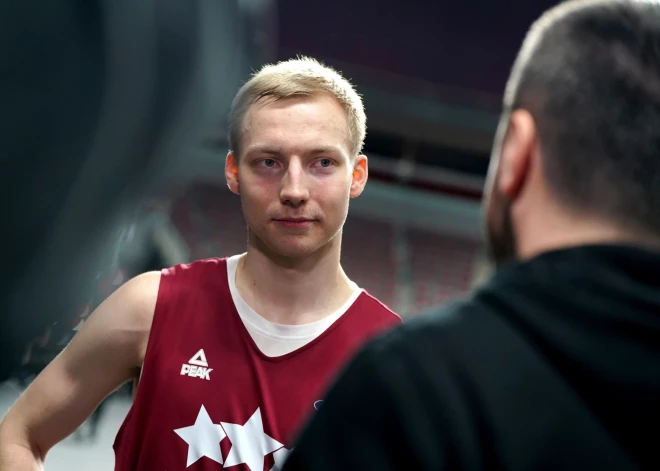 Latvijas basketbola izlases kandidāts Toms Skuja karjeru turpinās Vācijas bundeslīgā