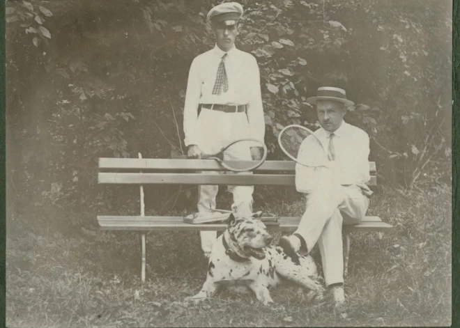 Arī tad bija problēma! Kādi bija suņu turēšanas noteikumi pirms 100 gadiem?