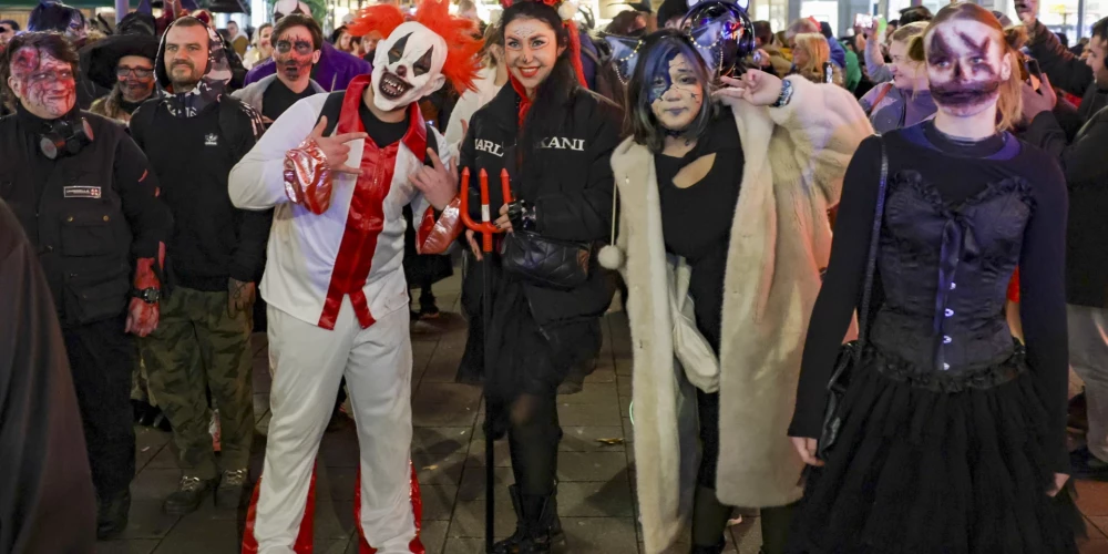 Halovīna svinības Vācijas pilsētā Esenē