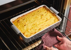 Два ингредиента - и ужин готов: нежная картофельная запеканка