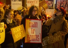 Strauji pieaug parakstu skaits iniciatīvai lūgt prezidentam neparakstīt likumu par izstāšanos no Stambulas konvencijas