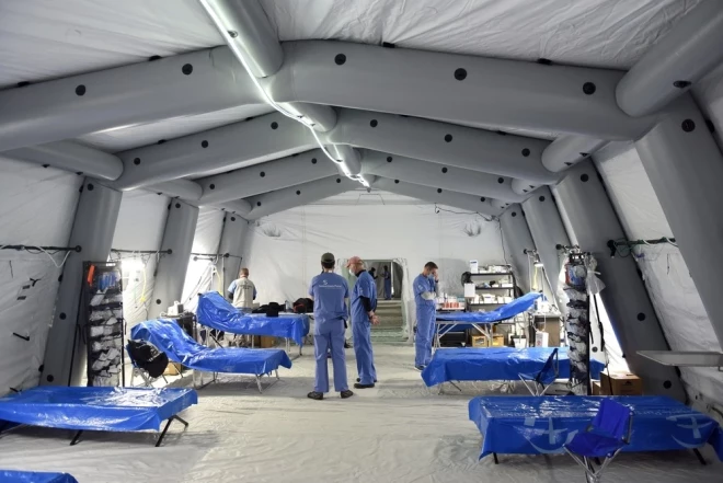 Полевой госпиталь в Украине.