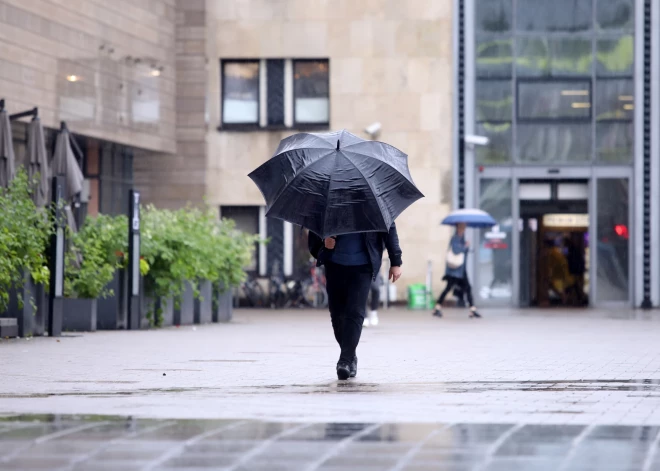 Nedēļas nogale noslēgsies ar pelēku un mitru svētdienu