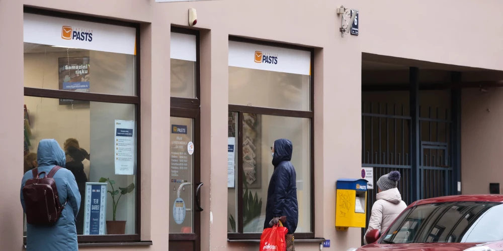 "Latvijas pasts" gandrīz 50 pasta nodaļās pagarinās darba laiku.