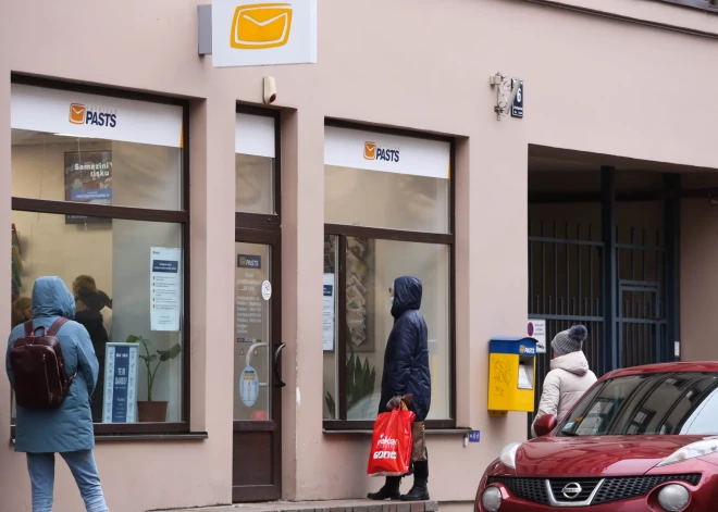Daļā “Latvijas pasta” nodaļu turpmāk klientus apkalpos ilgāk