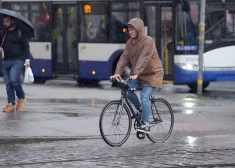 Svētdiena būs pelēka un mitra