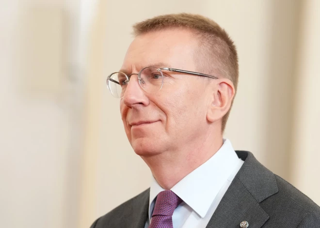 Diennakts laikā vēl 10 000 iedzīvotāju parakstījušies par prasību prezidentam neparakstīt likumu par izstāšanos no Stambulas konvencijas