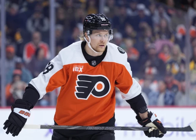 Ābolam neieskaitīti vārti un zaudējums NHL spēlē