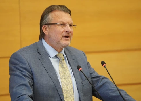 Šleseram nāves draudus izteikušais cilvēks nogādāts ārstniecības iestādē. 