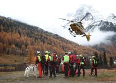 Nelaime Alpos: lavīnā Itālijā bojā gājuši pieci vācu alpīnisti, tostarp tēvs ar meitu