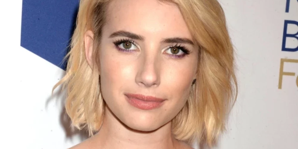 Emma Robertsa ir amerikāņu aktrise, dziedātāja, modele.